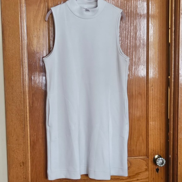 New Spanx Air Essentials Cloud Dress - Picture 5 of 6